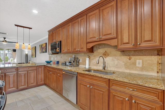 1040 N Palm Lane C, Delray Beach, FL 33445