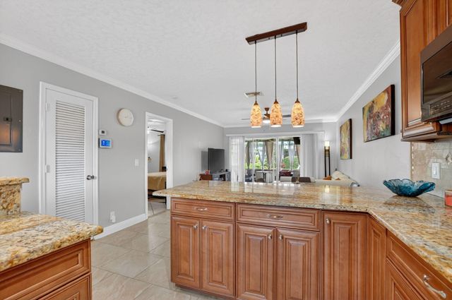 1040 N Palm Lane C, Delray Beach, FL 33445