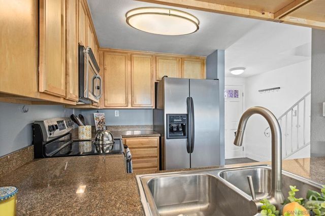 10280 Maya Linda 58, San Diego, CA 92126