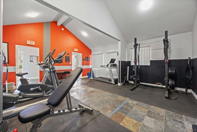 10280 Maya Linda 58, San Diego, CA 92126