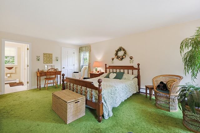 31 Pennacook St, Norfolk, MA 02056