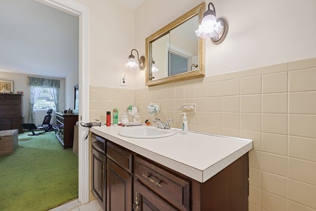31 Pennacook St, Norfolk, MA 02056
