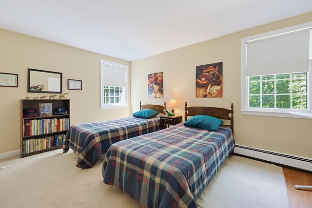 31 Pennacook St, Norfolk, MA 02056