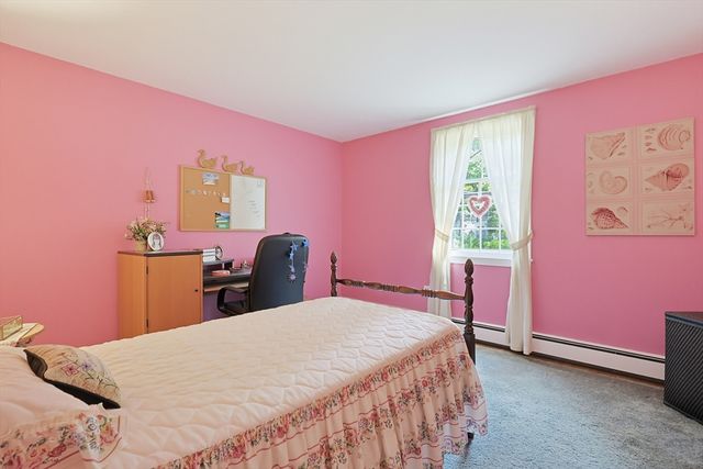 31 Pennacook St, Norfolk, MA 02056