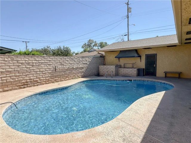 1504 El Toro, Bakersfield, CA 93304