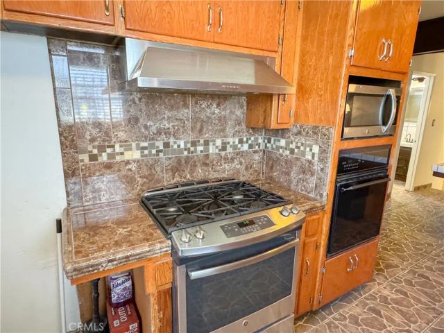 1504 El Toro, Bakersfield, CA 93304