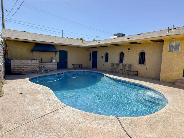 1504 El Toro, Bakersfield, CA 93304