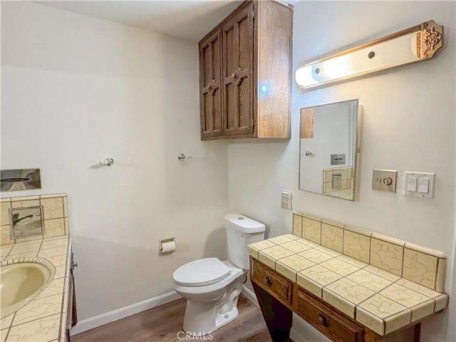 1504 El Toro, Bakersfield, CA 93304