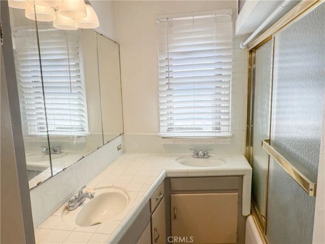 1504 El Toro, Bakersfield, CA 93304