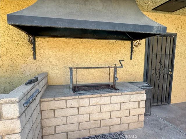 1504 El Toro, Bakersfield, CA 93304