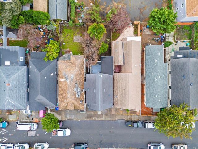 857 Athens Ave, Oakland, CA 94607