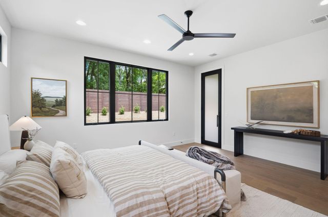 1904 Sharon LN, Austin, TX 78703