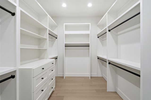 1904 Sharon LN, Austin, TX 78703