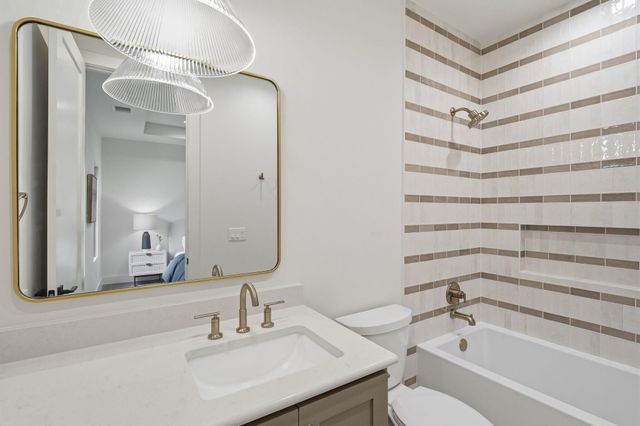1904 Sharon LN, Austin, TX 78703