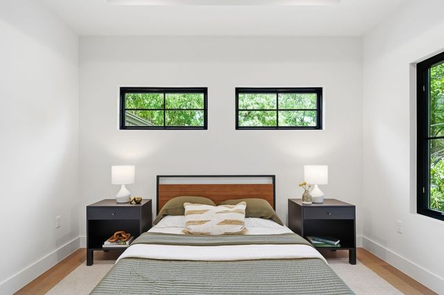 1904 Sharon LN, Austin, TX 78703