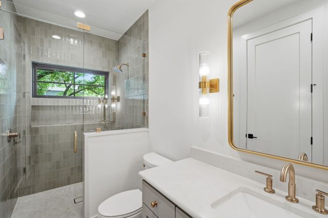1904 Sharon LN, Austin, TX 78703