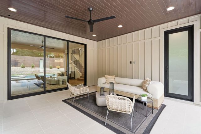 1904 Sharon LN, Austin, TX 78703