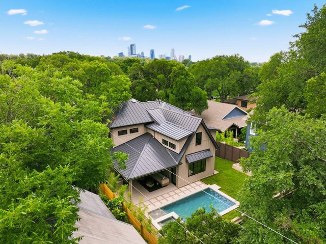 1904 Sharon LN, Austin, TX 78703