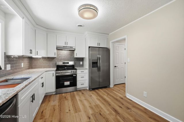 126 Edgewater Drive, West End, NC 27376