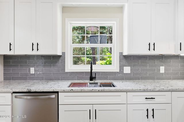 126 Edgewater Drive, West End, NC 27376