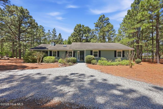 126 Edgewater Drive, West End, NC 27376