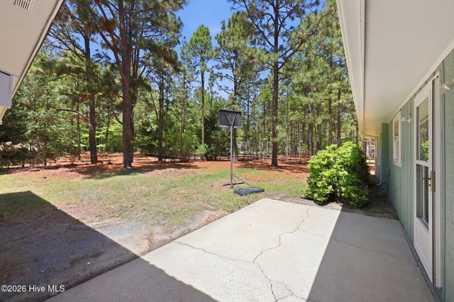 126 Edgewater Drive, West End, NC 27376