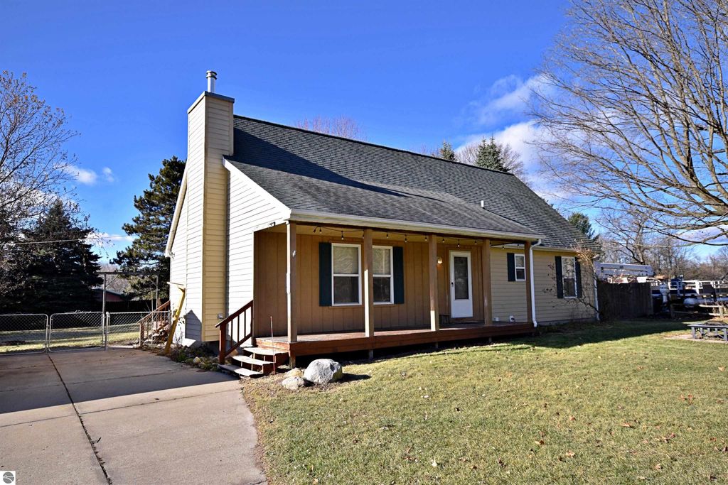 Image 2 of property listing at 303 Wolfe, Luther, MI 49656