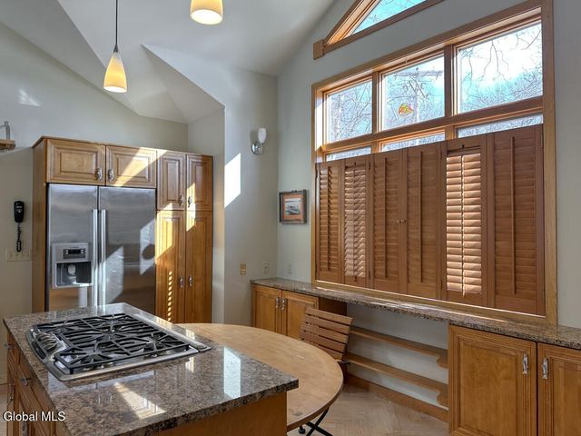 3 Heron Hollow Road, Queensbury, NY 12804