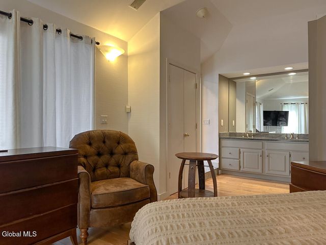 3 Heron Hollow Road, Queensbury, NY 12804