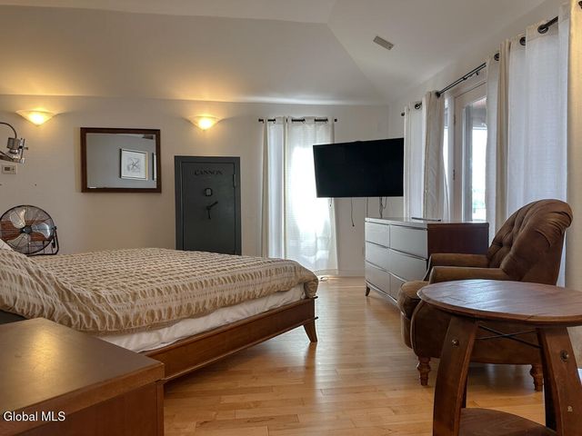 3 Heron Hollow Road, Queensbury, NY 12804