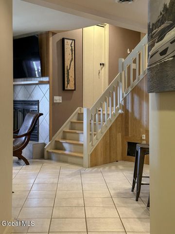 3 Heron Hollow Road, Queensbury, NY 12804