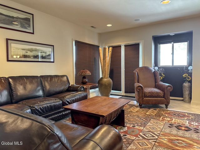 3 Heron Hollow Road, Queensbury, NY 12804