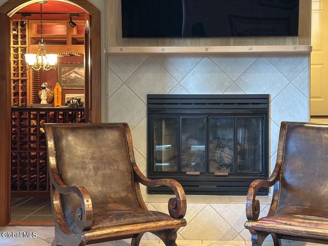 3 Heron Hollow Road, Queensbury, NY 12804