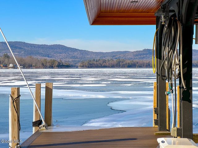 3 Heron Hollow Road, Queensbury, NY 12804