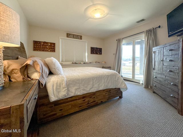 3 Heron Hollow Road, Queensbury, NY 12804