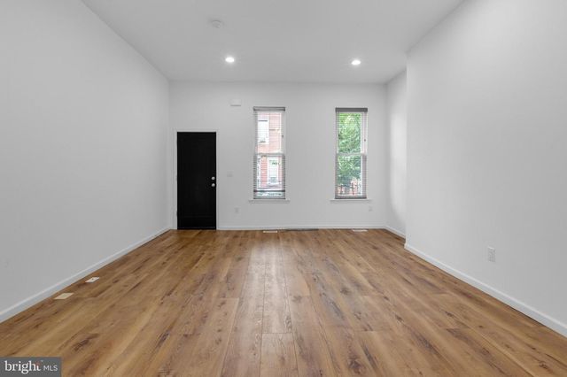 2516 W MASTER ST, Philadelphia, PA 19121