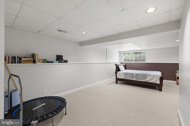 4 BONNER CT, Pennington, NJ 08534