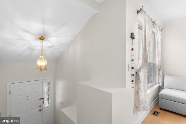 4 BONNER CT, Pennington, NJ 08534