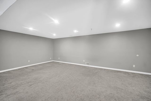 104 Poplar Road, Yorkville, IL 60560