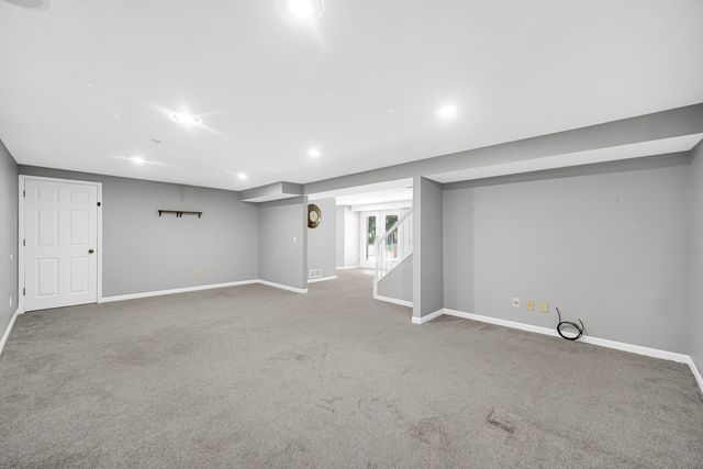 104 Poplar Road, Yorkville, IL 60560