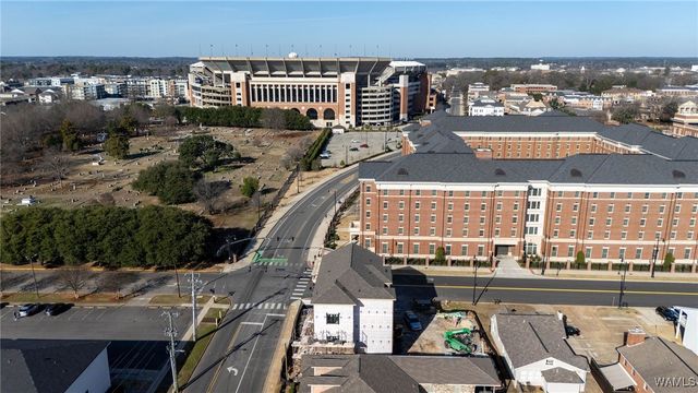 927 12th 200, Tuscaloosa, AL 35401