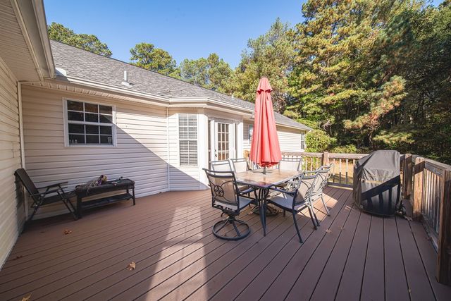 200 Lake Amah Lee Road, Hampton, GA 30228