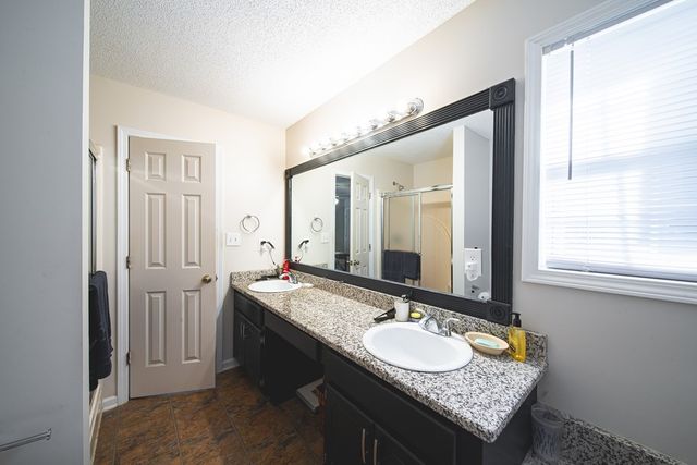 200 Lake Amah Lee Road, Hampton, GA 30228