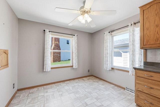 1616 Clark COURT, South Milwaukee, WI 53172
