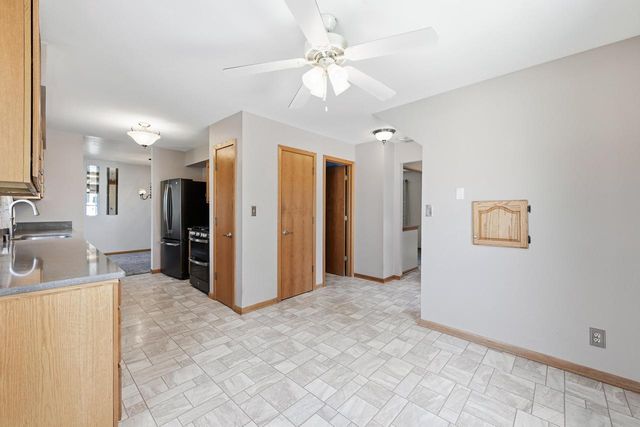 1616 Clark COURT, South Milwaukee, WI 53172