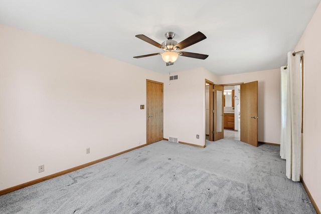 1616 Clark COURT, South Milwaukee, WI 53172