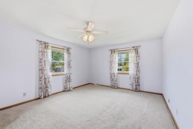 1616 Clark COURT, South Milwaukee, WI 53172