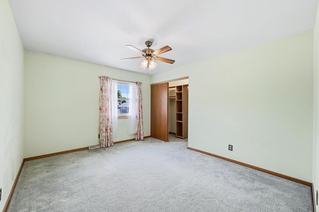 1616 Clark COURT, South Milwaukee, WI 53172