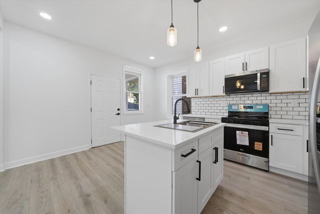 8219 S Throop Street, Chicago, IL 60620