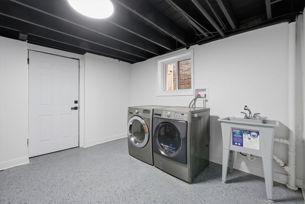 Image 18 of property listing at 8219 S Throop Street, Chicago, IL 60620